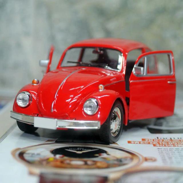 Modelo de Carro Vintage Beetle Diecast - Liga e Borracha - Decoração e Coleção