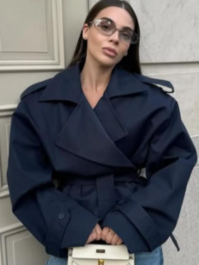 Jaqueta Feminina Corta-Vento com Cinto Moda Urbana 2026