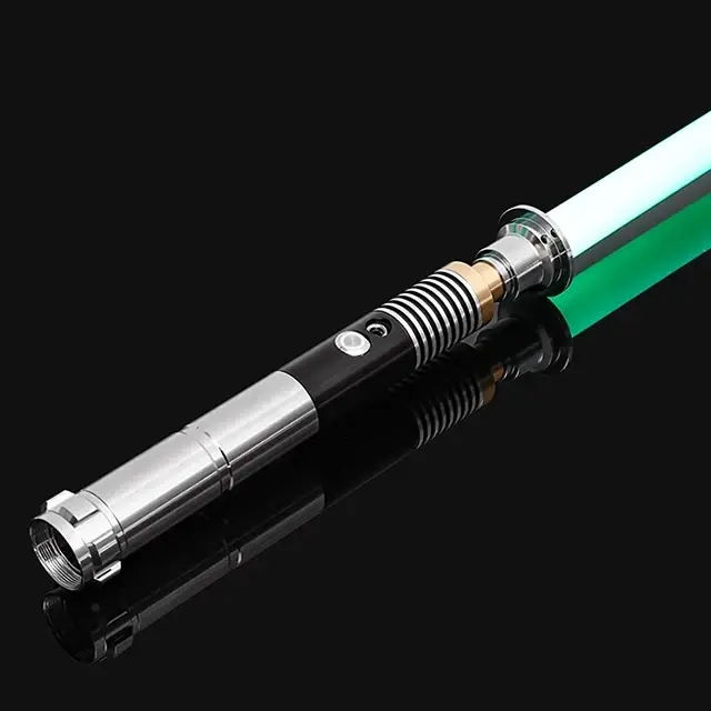 Espada de Luz RGB Luke de Metal com Efeitos Sonoros e Luzes Piscantes para Cosplay e Festas - Brinquedo Blaster Force FX FOC