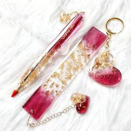 Conjunto de Moldes de Silicone para Resina Epóxi: Marcadores de Página Transparentes, Chaveiros em Formato de Coração e Moldes para Artesanato de Papelaria Feito à Mão - Image 4