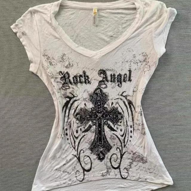 Camisa T Vintage Cross Print Manga Curta Feminina