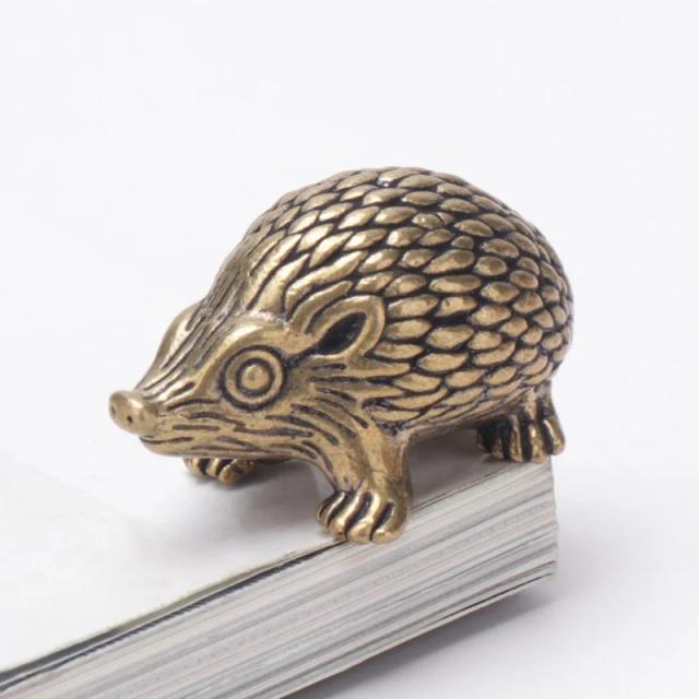 Mini Ornamento Ouriço de Latão Estátua Animal Metal Figura Antiga Decoração Casa Escritório Mesa Presente