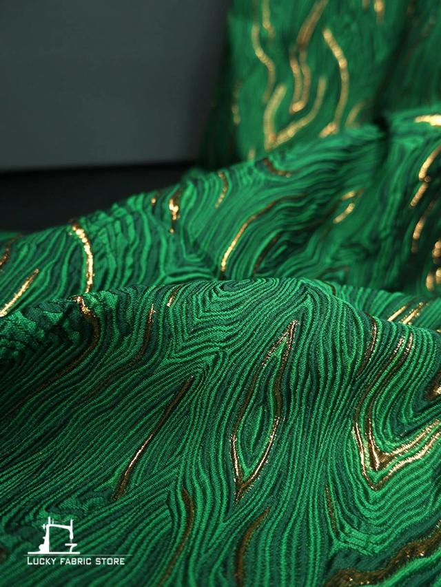 Tecido Jacquard Verde Montanha 140cm Mistura Metálica Relevo