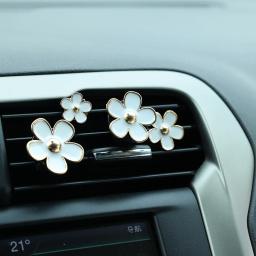 Pequena margarida carro ventilação de ar perfume clipe bonito carros aroma difusor pingente criativo feminino decoração interior automóvel - Image 5