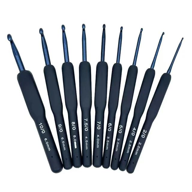 Conjunto de Crochê 9 Peças com Alça Macia e Silicone Antiderrapante