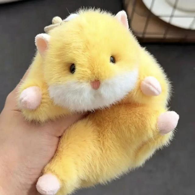 Chaveiro de Pelúcia Hamster Fofo 15cm Alívio do Estresse