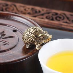 Mini ornamento de ouriço de latão, estátua de animais de metal, figura antiga de chá para casa, escritório, decoração de mesa, presente - Image 2