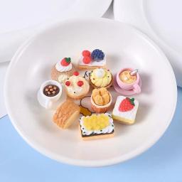10 pçs resina em miniatura comida jogar café da manhã pão biscoitos creme bolo café artesanal diy acessórios decoração de casa de boneca - Image 3