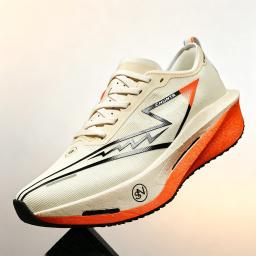 Tênis de Corrida Chunta com Placa de Carbono e Malha Respirável para Homens e Mulheres, Tênis Esportivos com Amortecimento e Antiderrapantes para Maratona - Image 1