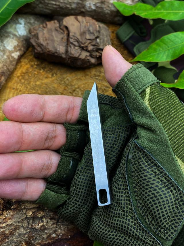 EDC Mini Barra de Alavanca Aço Inoxidável Multi-ferramenta Chaveiro Chave de Fenda Abridor de Caixa Ferramentas Minimalistas