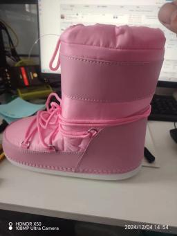 Espaço de pano impermeável e antiderrapante feminino 2025 novos saltos de plataforma tubo curto engrossado botas de neve quentes - Image 4