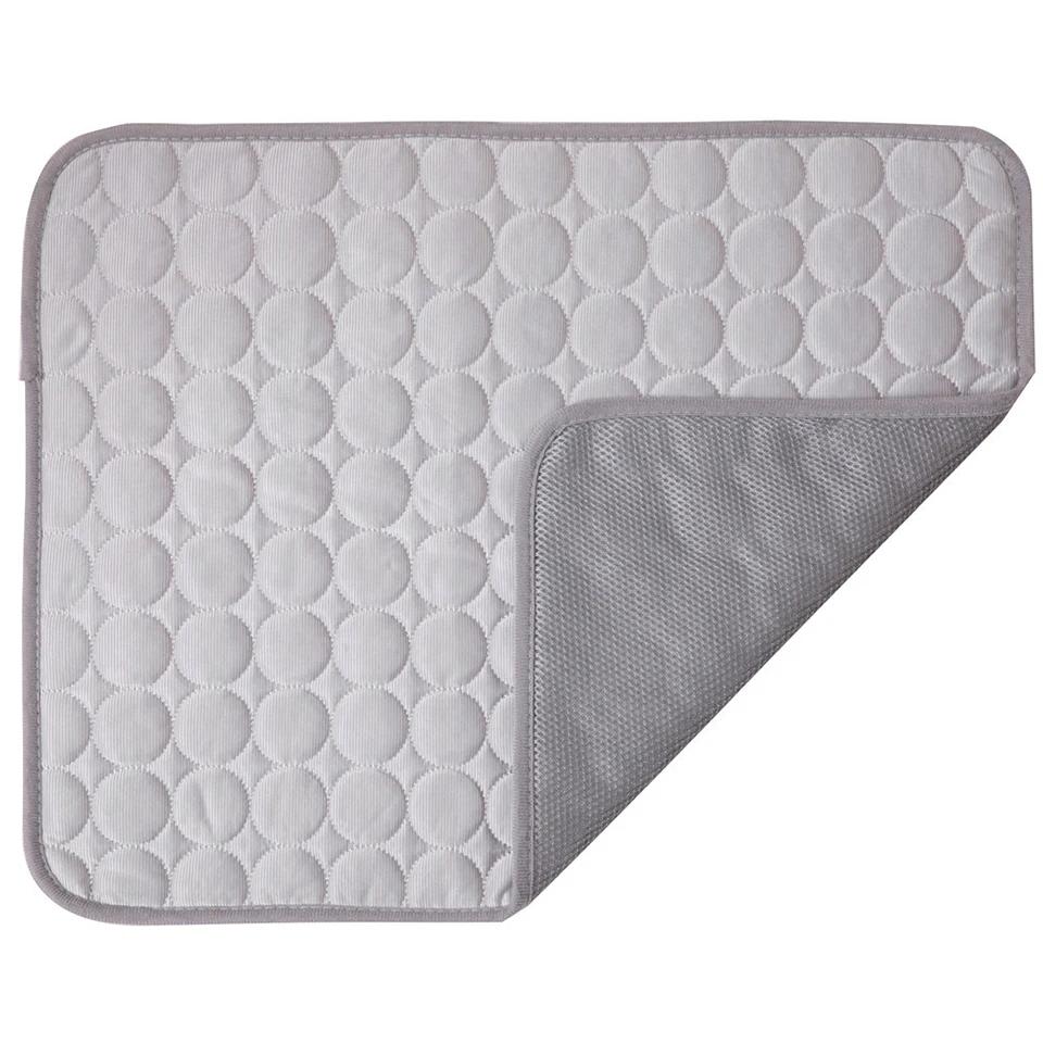 Tapete Refrescante para Cães Ice Silky, Almofada de Poliéster Respirável, Cama Leve para Alívio do Calor, Fácil de Limpar para Todas as Raças de Cães - Image 1