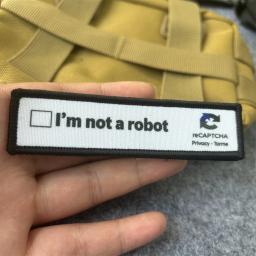 Eu não sou um robô tático remendos engraçado gancho & loop emblema apliques moral militar crachá braçadeira roupas mochila adesivos - Image 4