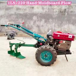 Máquinas e Equipamentos Agrícolas, Incluindo Arados Manuais e Tratores para Arar Terras Agrícolas e Preparar o Solo - Image 4
