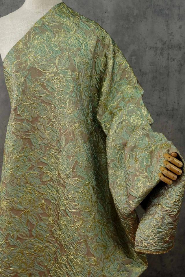 Tecido Jacquard Abstrato Floral em Relevo com Fio de Seda Dourado 140cm