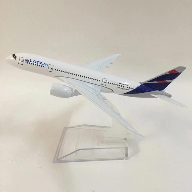 16cm 1:400 b787 modelo chile latam companhias aéreas w base liga de metal avião colecionável exibição brinquedos modelo aviação