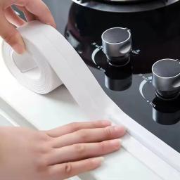 1 rolo de tiras de vedação de vaso sanitário à prova d'água e à prova de mofo, fitas de vedação autoadesivas para cozinha e banheiro, fita à prova d'água para banheiro - Image 2