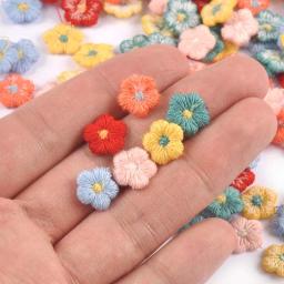 50 pçs/lote 10mm mini apliques de flores para diy chapéu roupas suprimentos de costura headwear decoração stick-on remendos cp3722 - Image 1