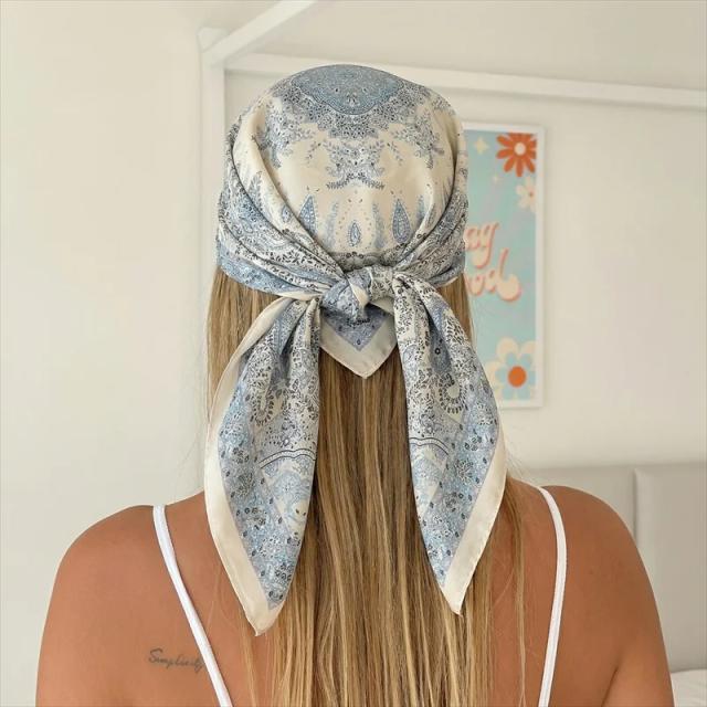 Lenço de Seda Luxuoso Estampado Feminino 70cm