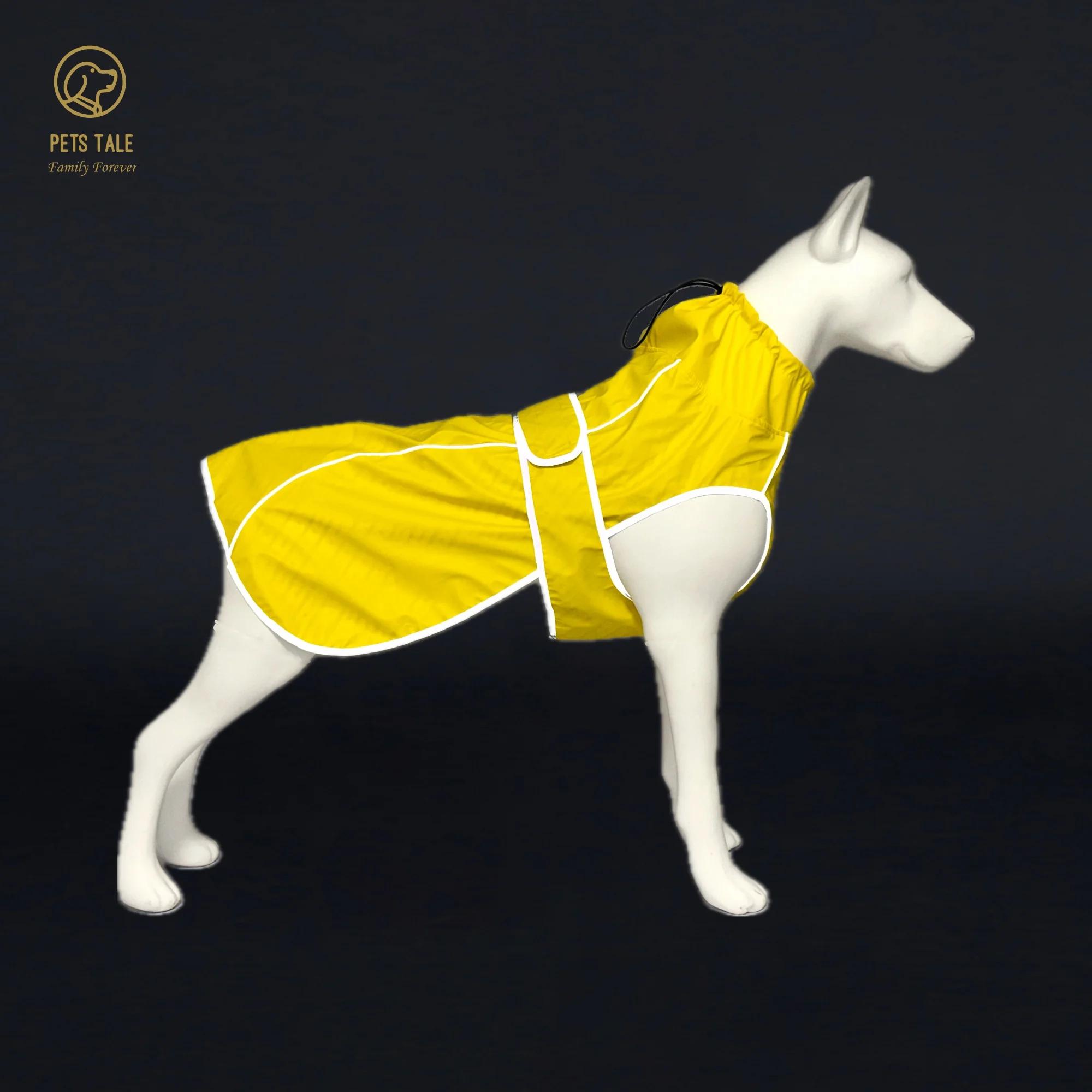 Capa de chuva impermeável para cães com tiras refletivas e capuz ajustável - vermelho, amarelo, azul marinho - Image 1