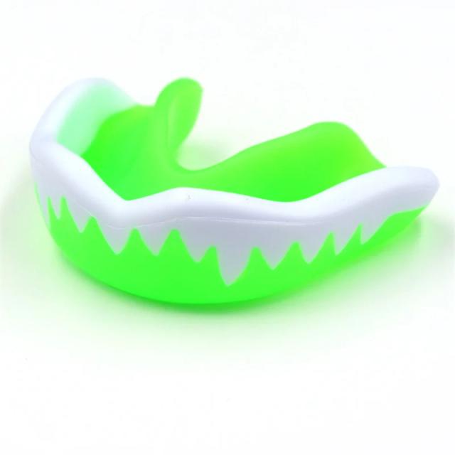 Protetor bucal de EVA de duas cores para adultos - MMA, boxe, futebol, rugby, proteção dos dentes de hóquei, protetor bucal esportivo