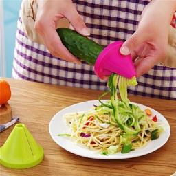 Fatiador de vegetais rotativo 3 em 1, descascador, ralador e triturador espiral com lâminas intercambiáveis para preparação de cozinha, 1 peça - Image 2