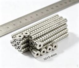 Ímã de Neodímio Redondo Cônico 10x5‑4mm, Forte, Diâmetro Externo 10x5mm, Furo de 4mm, Ímãs Magnéticos Permanentes NdFeB 10*5‑4 mm - Image 1