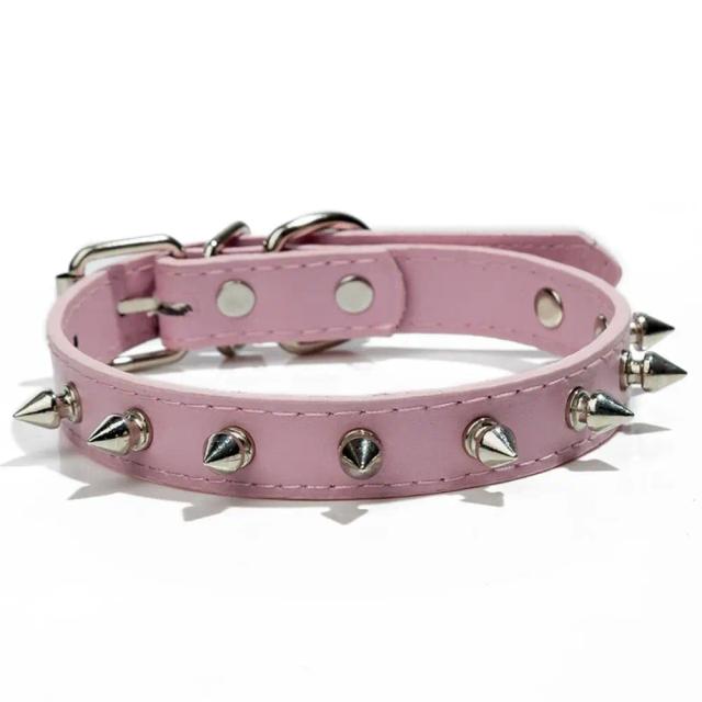 Coleira de Couro para Cães e Gatos Ajustável com Rebites de Metal - Elegância e Durabilidade