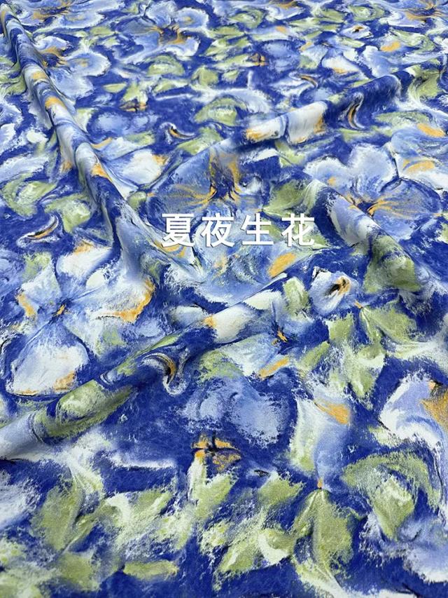 Tecido Crepe de Chine Seda Elástica Floral Aquarela Azul Marinho 140cm