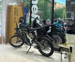 Bicicleta elétrica da sujeira para adultos, Talaria X3, bombardeiro furtivo, Motor Central, velocidade rápida Ebike, 60V, 40Ah, melhor preço - Image 3