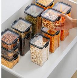 Kit 5 Potes Herméticos Acrílico Quadrado Empilhável com Vedação e Trava Para Alimento Mantimentos + Etiquetas - Image 3