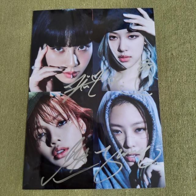 Coleção de Presentes K-Pop: Fotos Autografadas em Tamanho 5x7
