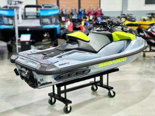 Jet Ski Sea-Doo iBR Ice Metal Verde Manta 2024, Desempenho de 2 Assentos RXP-X 325 iBR e Novo Estoque