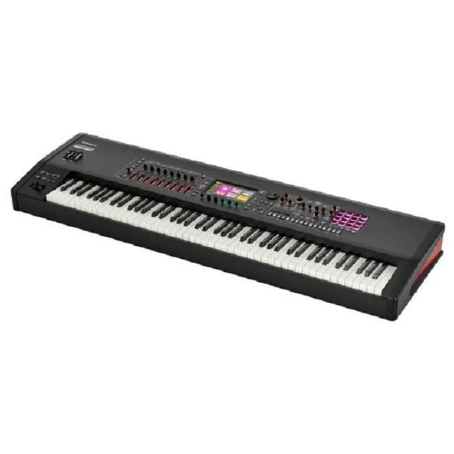 Roland FANTOM 8 EX: O Sintetizador Workstation Imperdível e em Alta Demanda