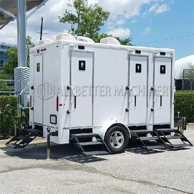 Banheiro Móvel de Luxo Portátil para Camping: Reboque com Estação Sanitária Completa para Uso ao Ar Livre