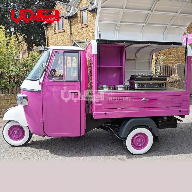 Caminhão de Sorvete Piaggio Rosa para Venda – Quiosque Móvel para Cachorro-Quente, Pizza, Snacks e Café