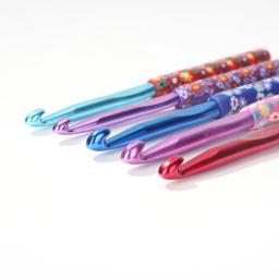 5 pçs colorido plástico macio lidar com ganchos de crochê de alumínio agulhas de tricô conjunto 6.5-10mm crochê para tecer agulhas de costura ferramenta - Image 5