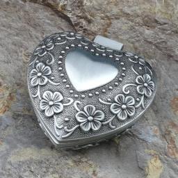 Tamanho pequeno Retro Caixa De Jóias De Metal, Flor Vintage, Esculpida Decoração De Casa, Case Trinket, Anel, Pulseira, Pingente De Armazenamento, Organizador De Contas - Image 3