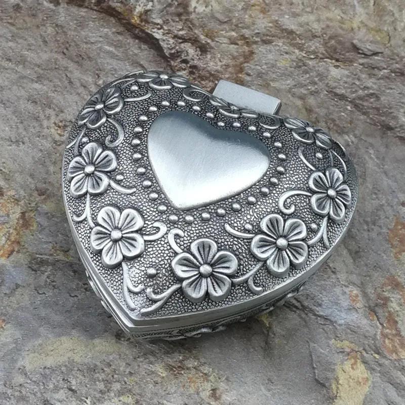 Tamanho pequeno Retro Caixa De Jóias De Metal, Flor Vintage, Esculpida Decoração De Casa, Case Trinket, Anel, Pulseira, Pingente De Armazenamento, Organizador De Contas - Image 1