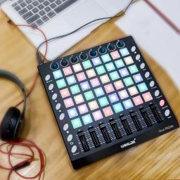 WORLDE-Portátil USB MIDI Drum Pad Controller, PAD48, RGB Backlit Pads, 16 botões, 8 Sliders - Image 3