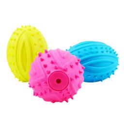 Brinquedo guinchado do cão para o cão de estimação mastigar brinquedo borracha pequena bola rugby squeaky amarelo azul rosa - Image 3