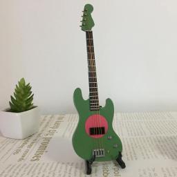 Miniatura de madeira baixo elétrico 20cm, instrumento musical, modelo para 1/6, acessórios de casa de bonecas, figuras de ação - Image 6