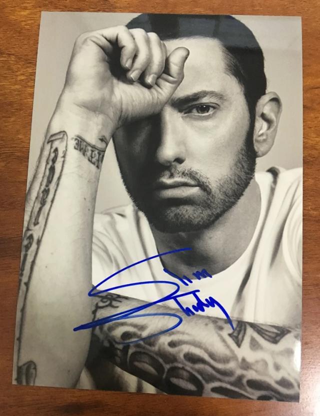 Foto autografada do Eminem em papel de 5x7 com assinatura autêntica