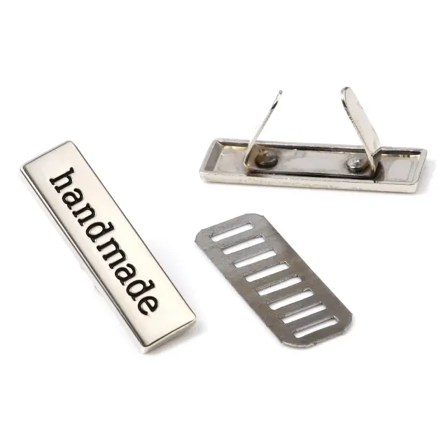 Conjuntos Artesanais de Etiquetas de Metal para Roupas, Sapatos e Bolsas - Tags Retangulares Feitas à Mão para DIY e Costura