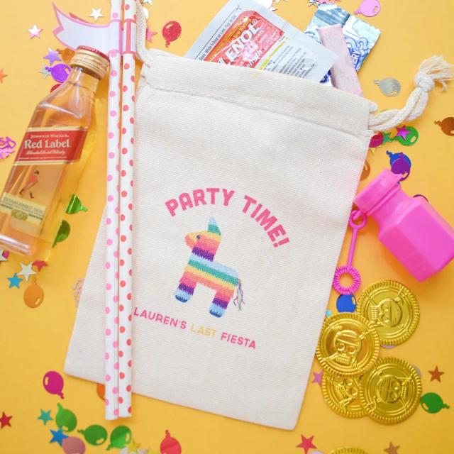 Kit Personalizado de Despedida de Solteira: Sacolas e Brindes Exclusivos para a Festa dos Solteiros
