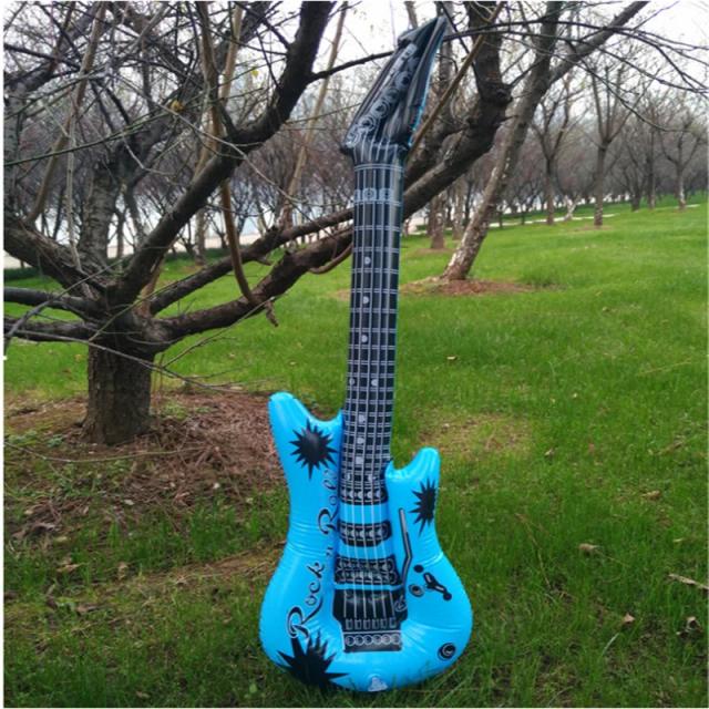 Guitarra Inflável de 95cm em PVC para Aniversários e Festas - Atraia a Diversão Musical!