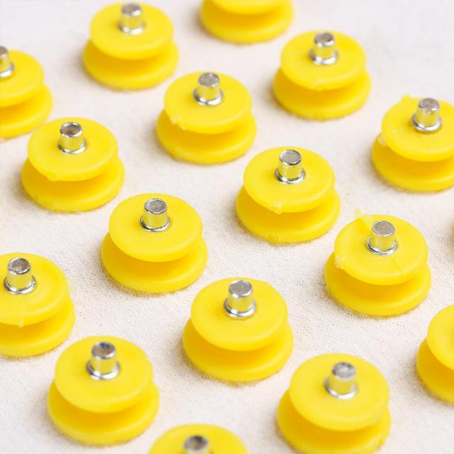 Crampons Anti-deslizantes para Escalada com Dentes em Prego - Grippers para Sapatos, Acessórios para Atividades ao Ar Livre, Disponíveis em Pacotes de 10 e 20 Peças