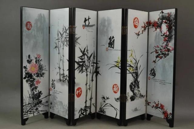 Pintura em Madeira da Flor de Ameixa Chinesa: Atraente Representação das Cerejeiras em Flor