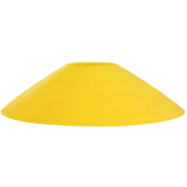 Treinamento de Agilidade com Cones de Disco para Futebol e Rúgbi em Campo de Marcação