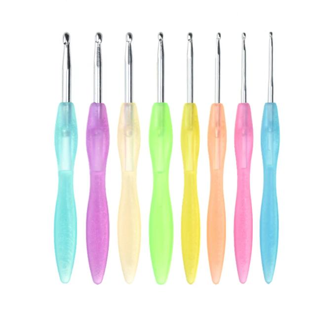 Conjunto de Agulhas de Crochê Ergonômicas em 8 Tamanhos, 2.5mm a 6mm, Cores Doces - Ferramenta Ideal para DIY e Tecelagem